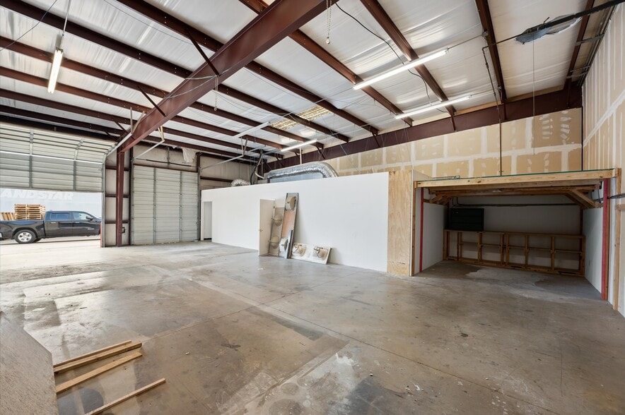 More Photos Of 3336 Spring Stuebner Rd, Spring Unknown For Lease