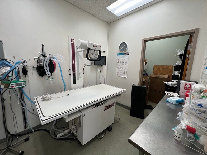 More Photos Of 202-238 E Bearss Ave, Tampa General Retail For Sale