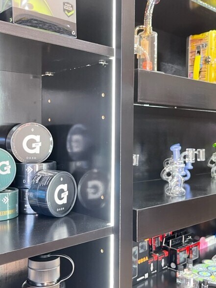 More Photos Of 7219-7223 Melrose Ave, Los Angeles Storefront For Lease