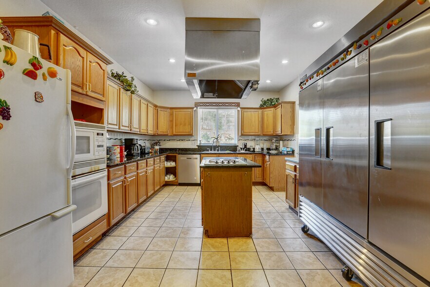 More Photos Of 5370 Carr St, Arvada Specialty For Sale
