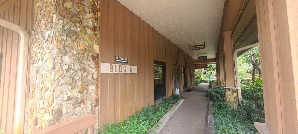More Photos Of 7800 W Oakland Park Blvd, Sunrise Medical For Sale
