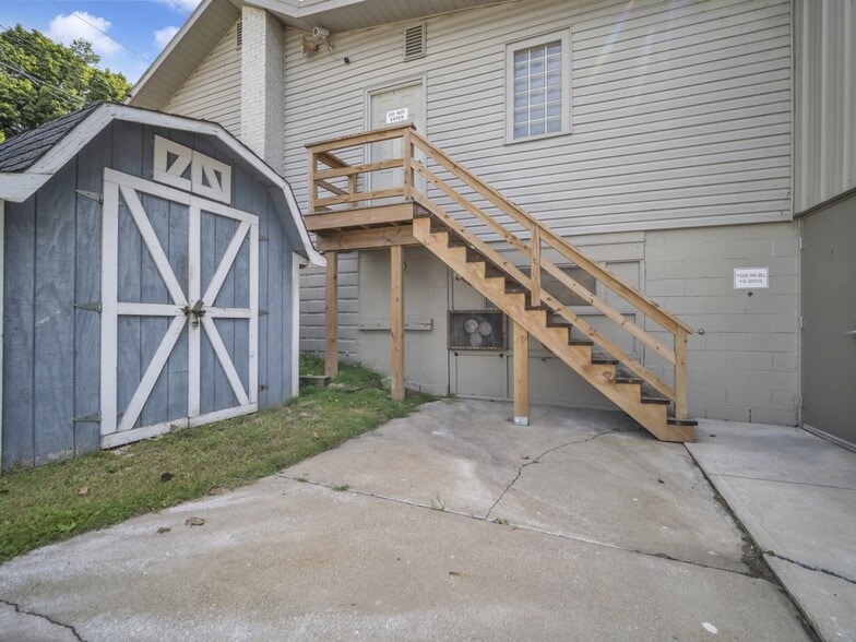 More Photos Of 4018 12th St NW, Canton Light Manufacturing For Sale