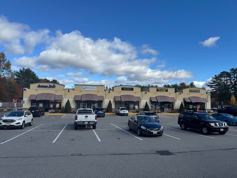 Primary Photo Of 12 Lakes Plaza Dr, Naples Storefront For Lease