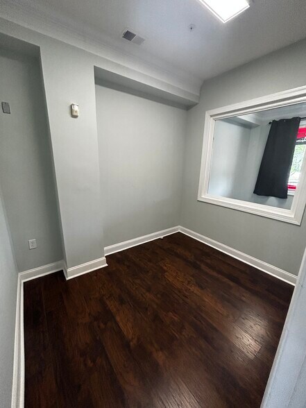 More Photos Of 3508 Worthington Blvd, Frederick Storefront Retail Office For Lease