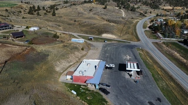More Photos Of 5330 York Rd, Helena Convenience Store For Sale