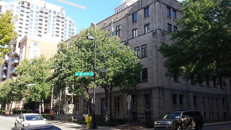 More Photos Of 501 N Tryon St, Charlotte Religious Facility For Lease