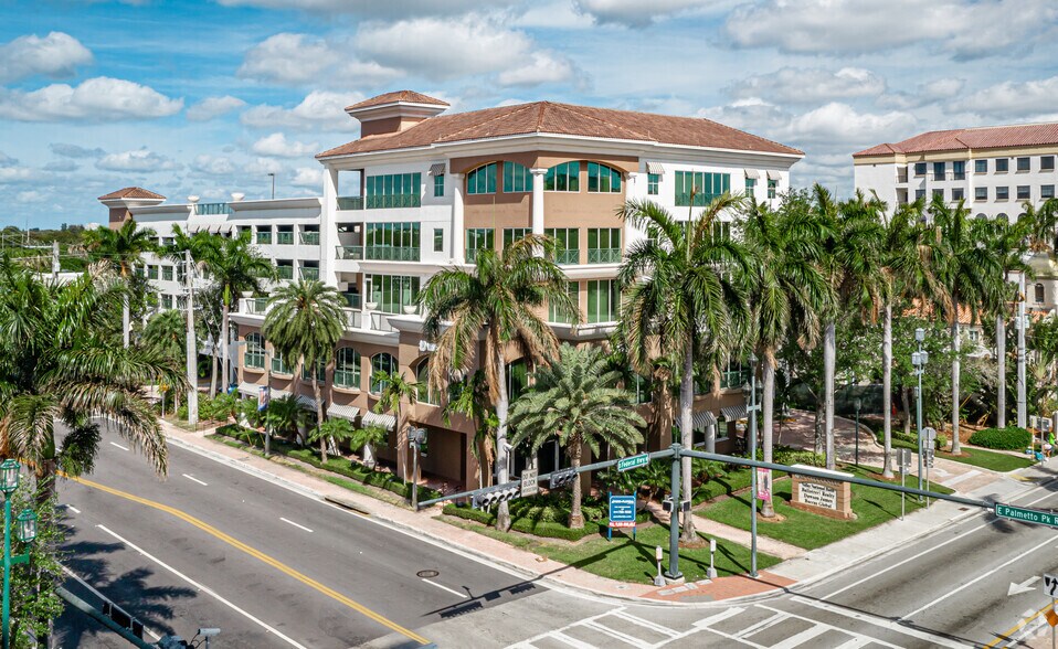More Photos Of 1 N Federal Hwy, Boca Raton Office For Lease