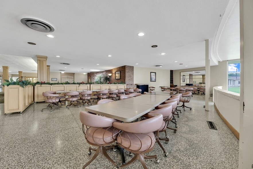 More Photos Of 1903 S Closner Blvd, Edinburg Hotel For Sale