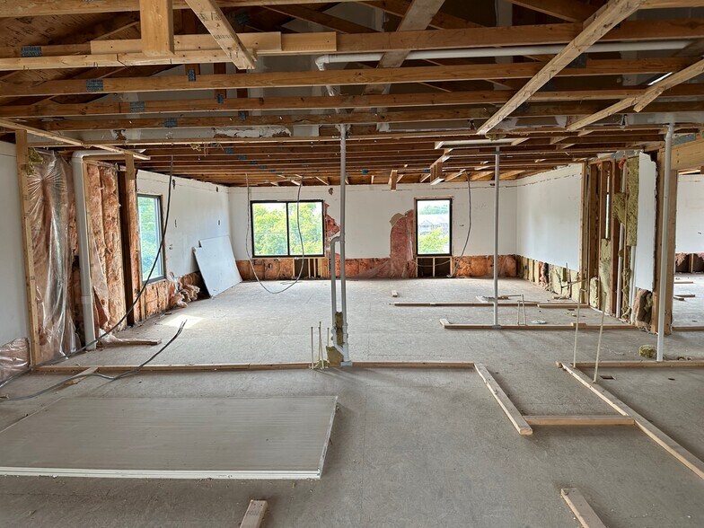 More Photos Of 7730 US Highway 42, Florence Unknown For Lease