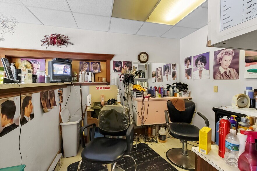 More Photos Of 2519 William St, Buffalo General Retail For Sale