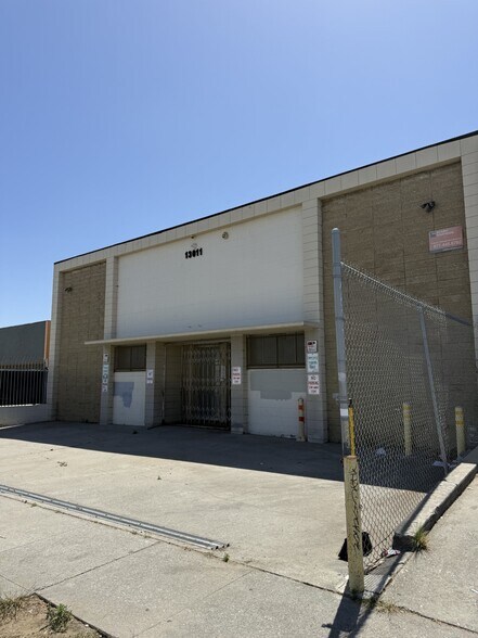 Primary Photo Of 13011 S Broadway, Los Angeles Service For Lease