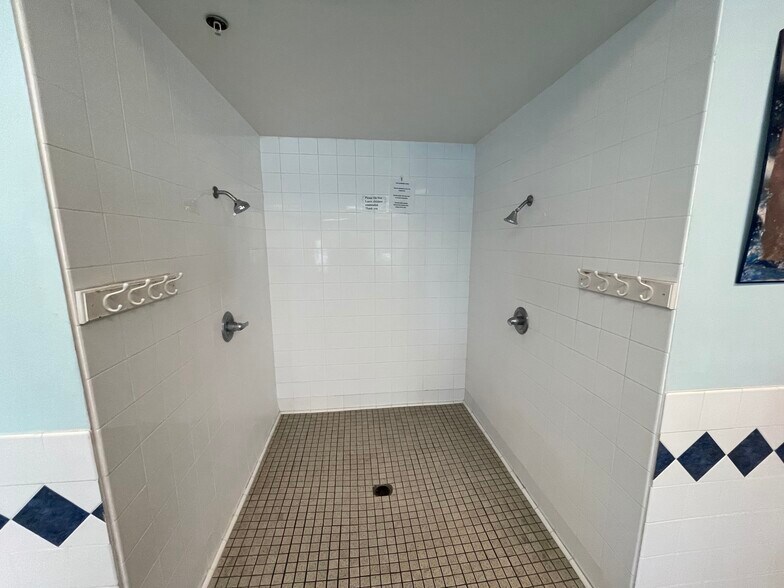 More Photos Of 1722 E Rose Ave, Orange Office For Sale