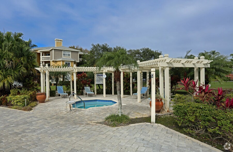 More Photos Of 115 112th Ave NE, Saint Petersburg Specialty For Sale