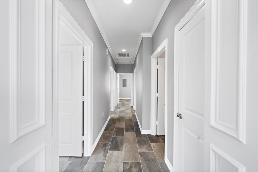 More Photos Of 2743 Smith Ranch Rd, Pearland Loft Creative Space For Sale