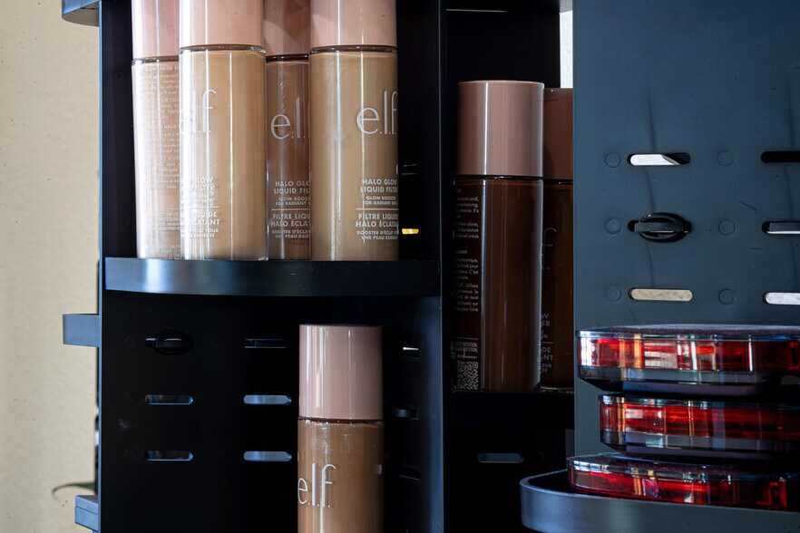 More Photos Of 1101 Service Rd, Kiel Freestanding For Sale