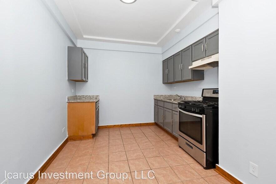 More Photos Of 6237-6245 S Kedzie Ave, Chicago Multifamily For Sale