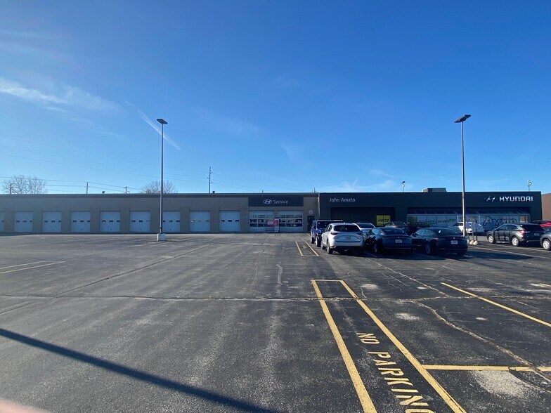 More Photos Of 8301 N 76th St, Milwaukee Light Manufacturing For Sale