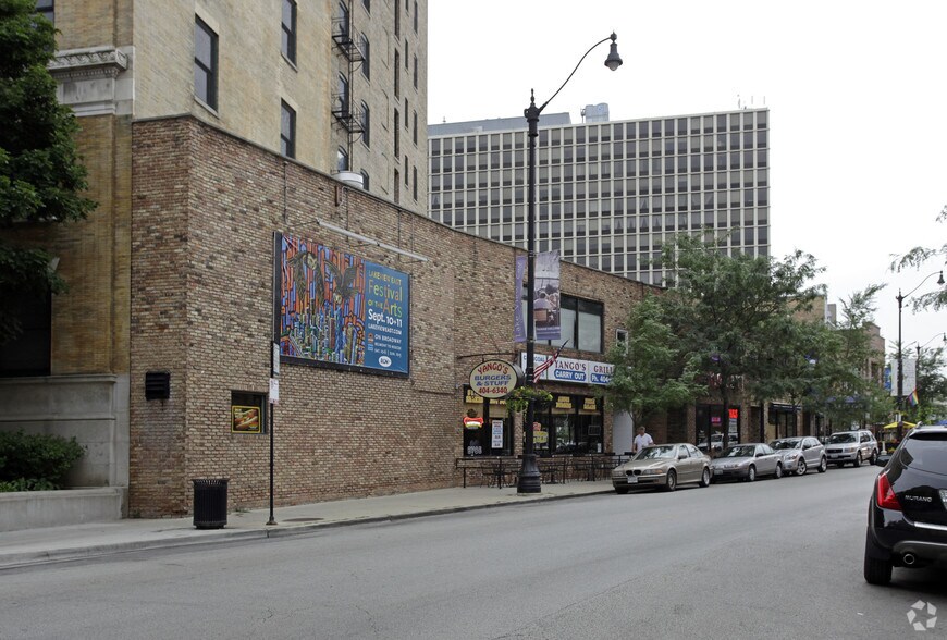 More Photos Of 2829-2833 N Broadway St, Chicago Storefront Retail Office For Lease