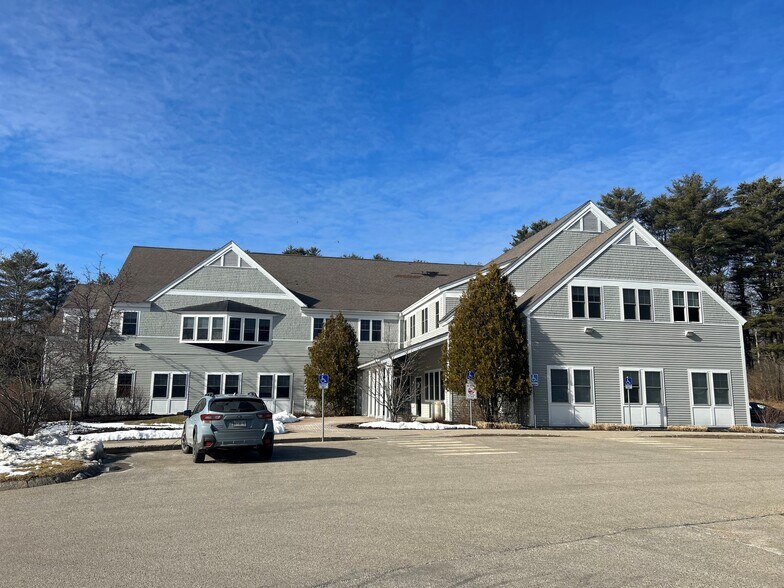 More Photos Of 45 Forest Falls Dr, Yarmouth Medical For Lease