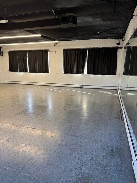 More Photos Of 48 Silas Deane Hwy, Wethersfield Office For Lease