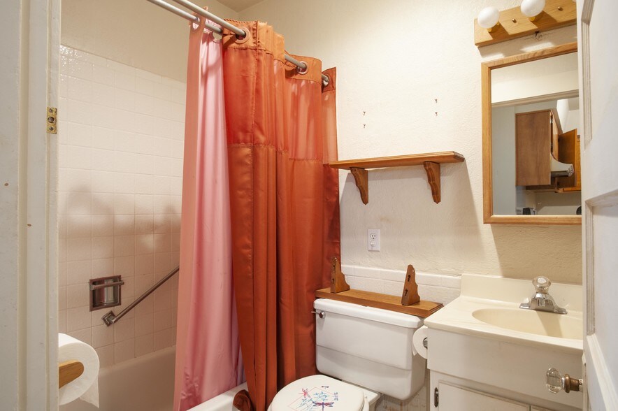 More Photos Of 815 Main St, Suisun City Apartments For Sale