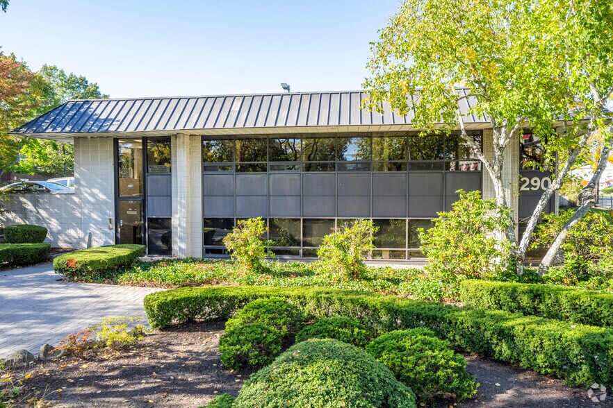 More Photos Of 290 Central Ave, Lawrence Office For Lease