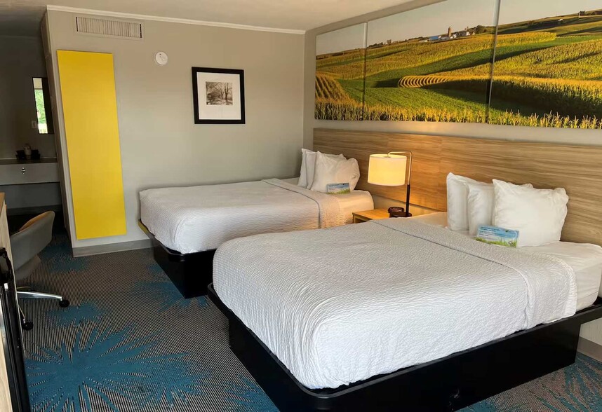 More Photos Of 3205 Vine St, Hays Hotel For Sale