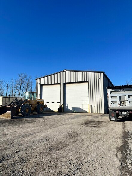 More Photos Of 6085 Galster Rd, East Syracuse Warehouse For Lease