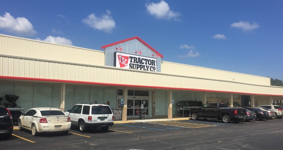 Primary Photo Of 14001 Highway 43, Russellville Unknown For Lease