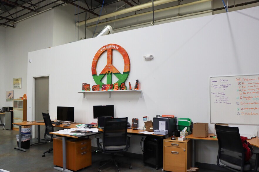 More Photos Of 85 River Rock Dr, Buffalo Office For Lease