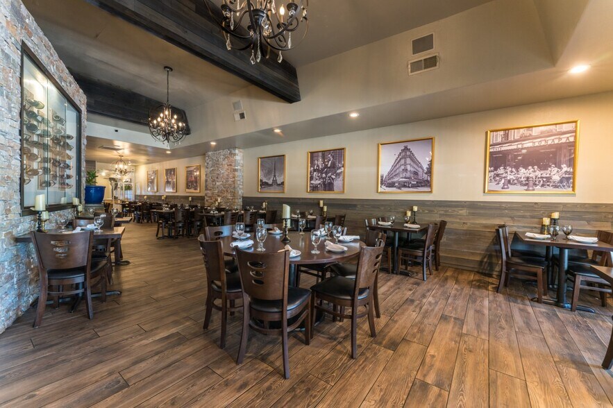 More Photos Of 858 W Lancaster Blvd, Lancaster Restaurant For Sale