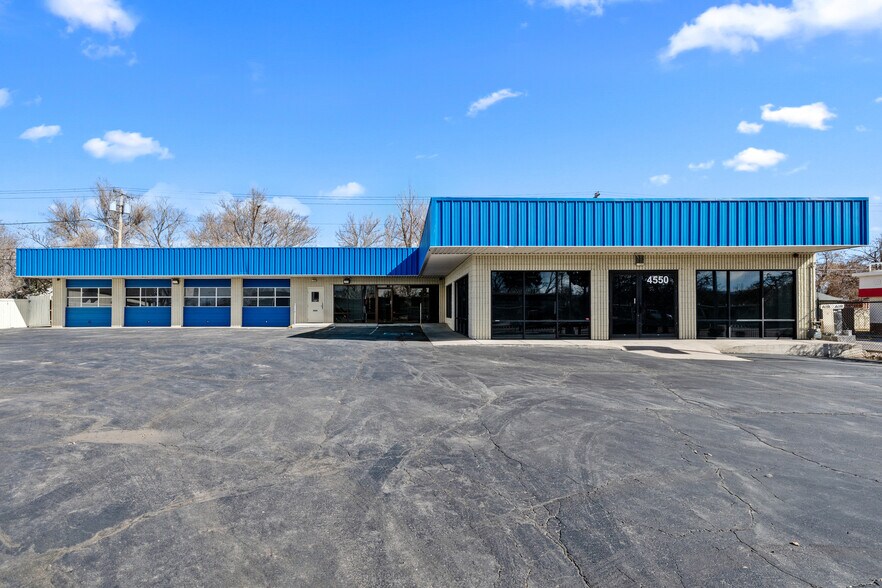 More Photos Of 4550 S Broadway, Englewood Showroom For Sale