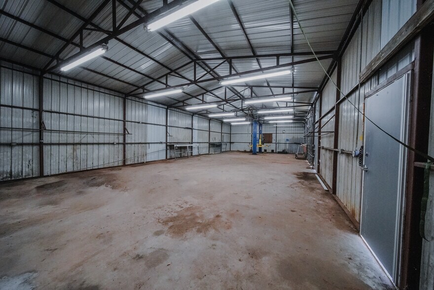 More Photos Of 35613 E 1130, Seminole Warehouse For Sale