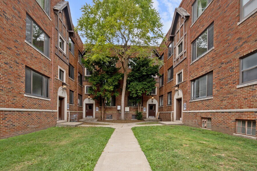 More Photos Of , Cincinnati Multifamily For Sale