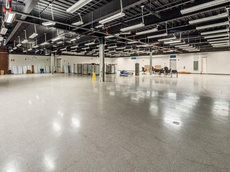 More Photos Of 195 N Grant Ave, Columbus Office For Sale