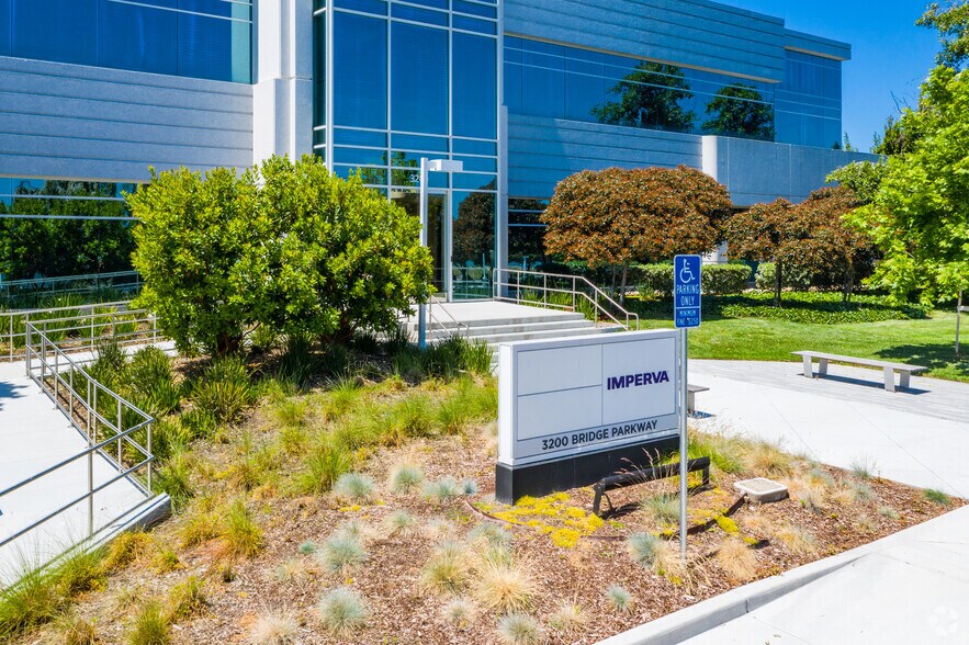 More Photos Of 1400 Bridge Pky, Redwood City Unknown For Lease