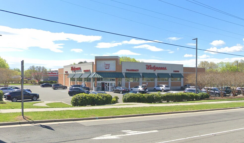 More Photos Of 201 Hillsboro St, Oxford Drugstore For Sale