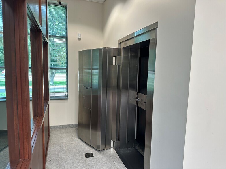 More Photos Of 1015 W Windsor Rd, Champaign Bank For Sale