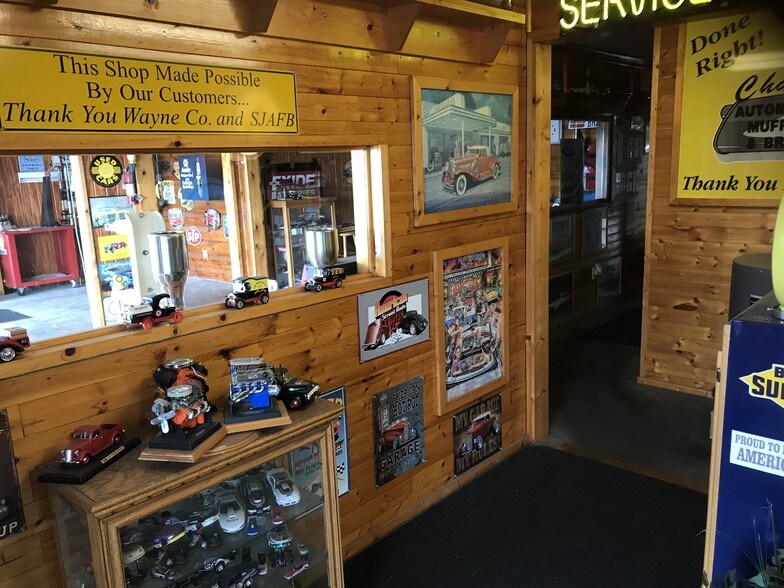 More Photos Of 512 N Berkeley Blvd, Goldsboro Auto Repair For Lease