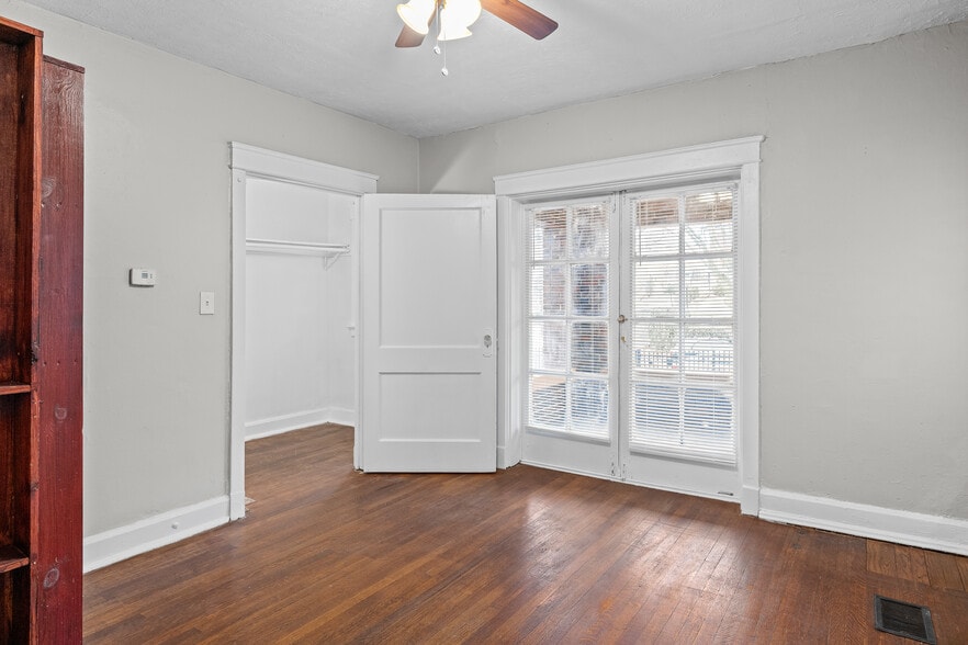 More Photos Of 4245-4247 Harrison St, Kansas City Apartments For Sale