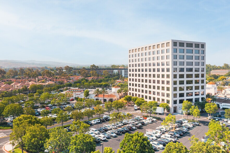 More Photos Of 4199 Campus Dr, Irvine Office For Lease