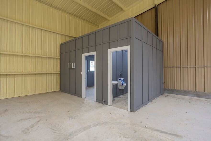 More Photos Of 9500 Calixtro Ct, Alvarado Industrial For Lease