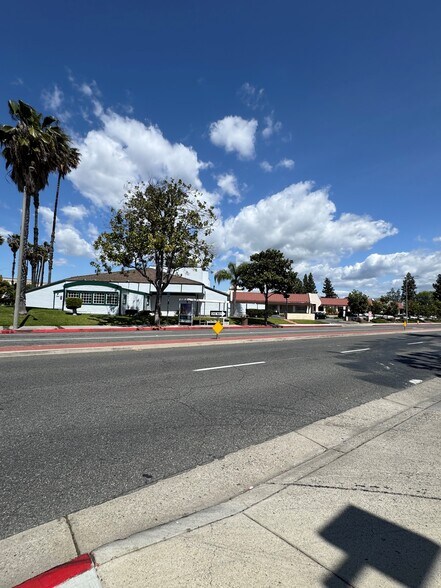 More Photos Of 13612 Newport Ave, Tustin Restaurant For Lease