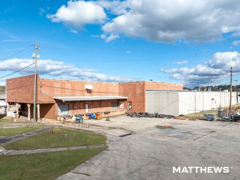 Primary Photo Of 300 Rogers St, Barnesville Warehouse For Sale