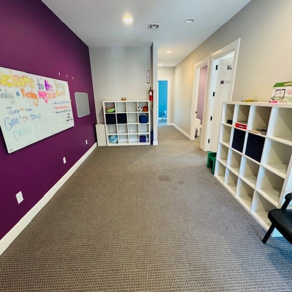 More Photos Of 7810 E 108th St, Tulsa Office For Sale