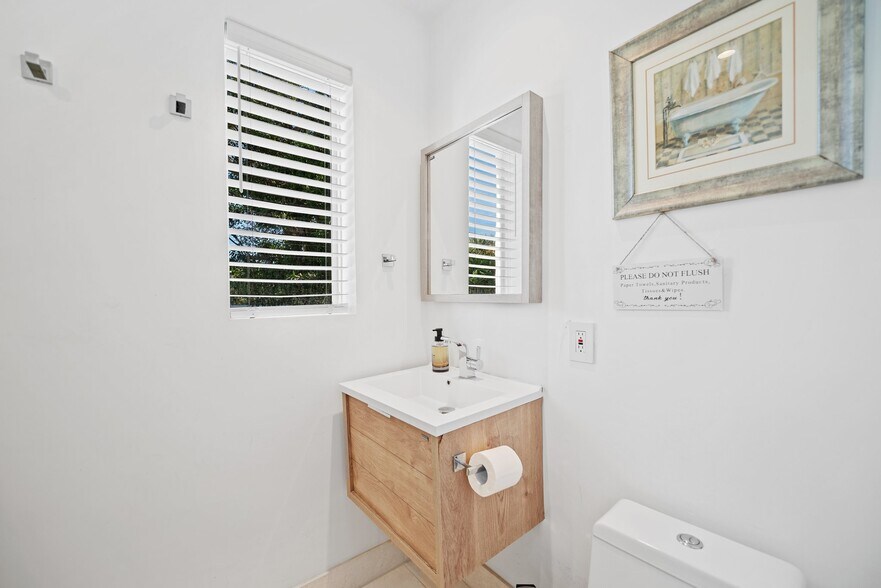 More Photos Of 36 Phoenetia Ave, Coral Gables Apartments For Sale