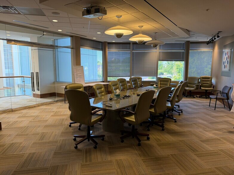More Photos Of 15 Missouri Research Park Dr, Saint Charles Office For Sale