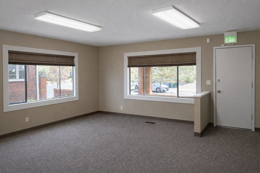 More Photos Of 235 W Pueblo St, Reno Research And Development For Sale