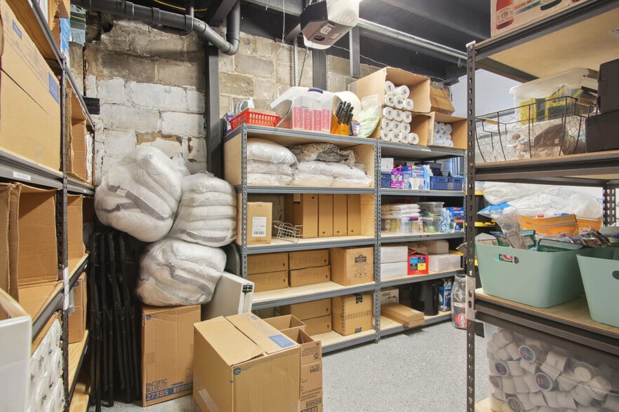 More Photos Of 1104 Music St, New Orleans Hotel For Sale