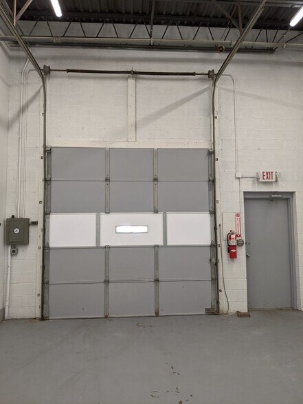 More Photos Of 901-912 Columbia Cir, Merrimack Industrial For Lease